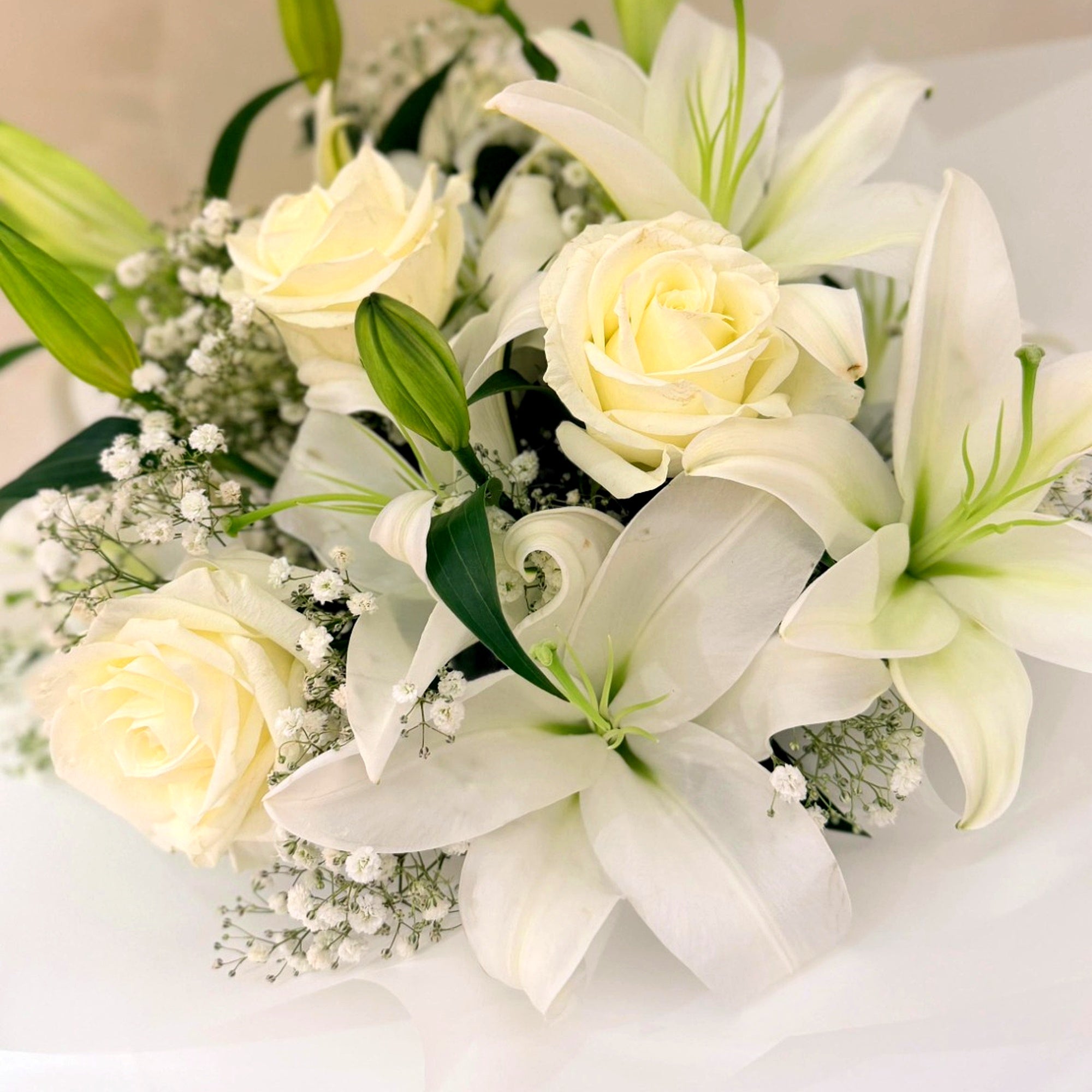 Butter Fresh Hand-Picked White Blooms